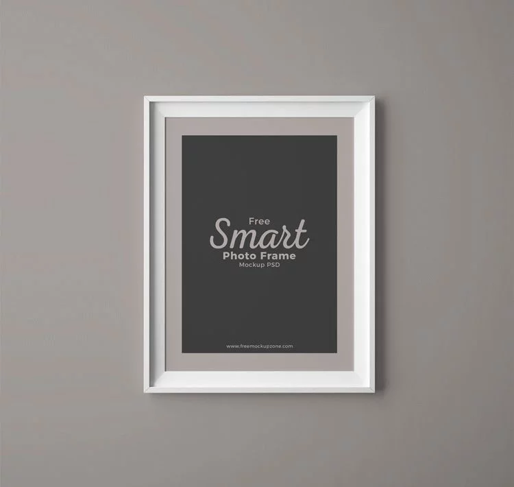 Free Smart Photo Frame Mockup PSD